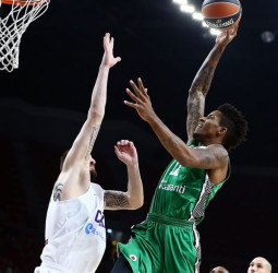El Darussafaka Dogus, primer verdugo del CSKA Moscú (91-83)