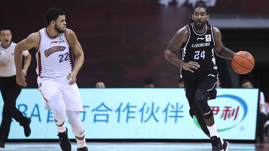 OJ Mayo renueva con el Liaoning chino