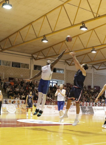 Las entradas para el Monbus Obradoiro – San Pablo Burgos, a la venta en oficinas y página web