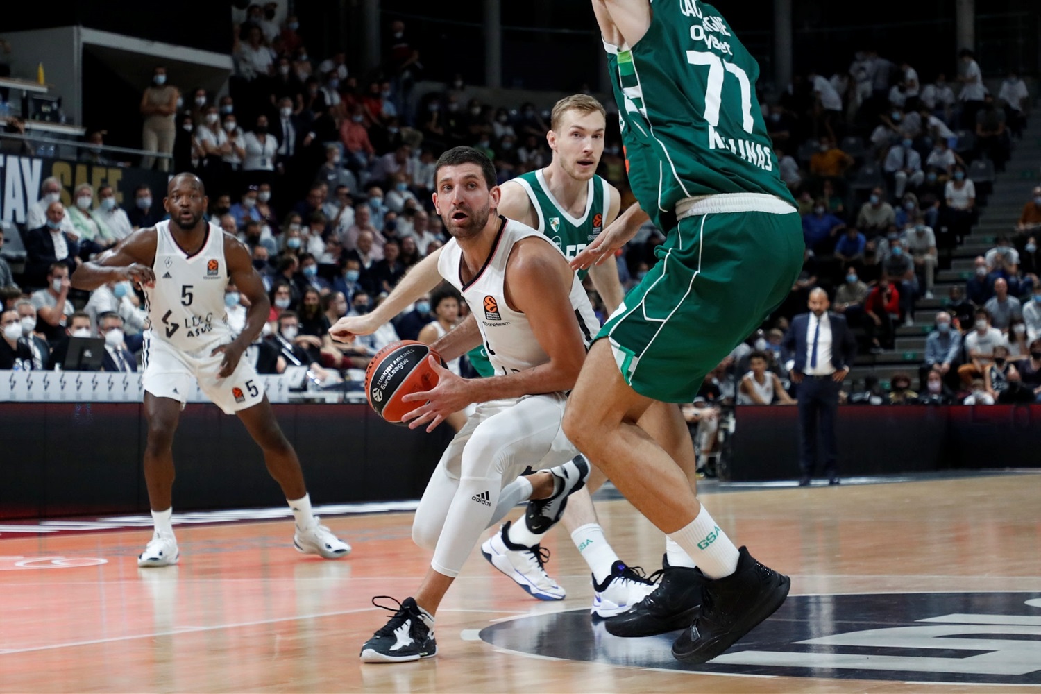 Okobo lidera al ASVEL ante el Zalgiris (88-76)