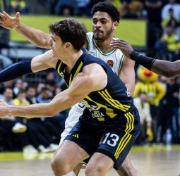 Fenerbahce se impone al Zalgiris a partir del descanso, 98-86