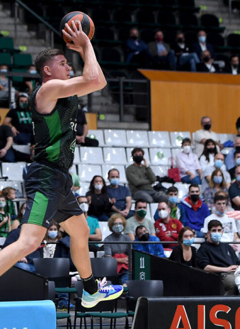 Victoria colectiva y trabajada del Joventut ante el San Pablo Burgos (82-65)
