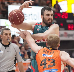 Valencia Basket llega a un acuerdo con Pierre Oriola