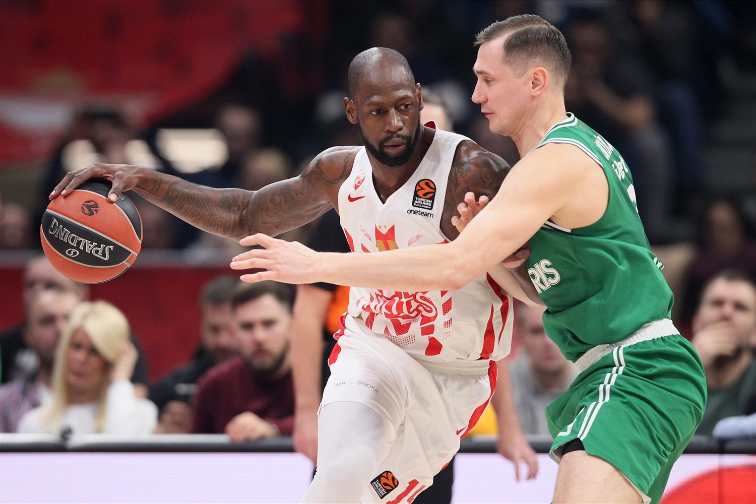 El Bayern Munich negocia con James Gist