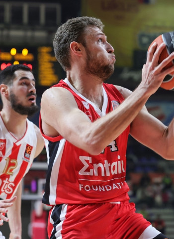 Olympiacos se juega su récord de victorias en casa contra el Estrella Roja