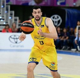 Pierre Pelos seguirá en las filas del Dreamland Gran Canaria