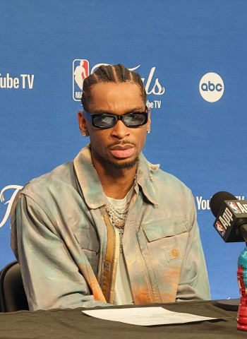 Shai Gilgeous-Alexander: “Tenemos que devolver esa presión si queremos ganar fuera de casa”