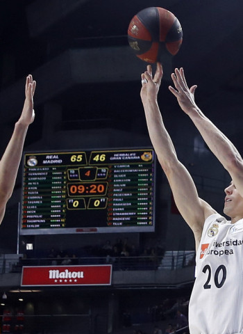 El Real Madrid domina de principio a fin al Gran Canaria (92-76)