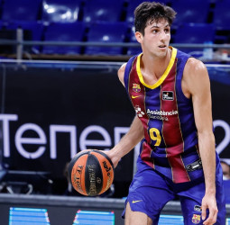 Leandro Bolmaro y el Barcelona siguen negociando