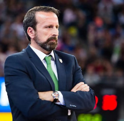 Joan Plaza no seguirá al frente del Unicaja