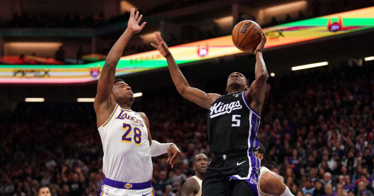 Los Kings superan a los Lakers tras un tiempo extra, 132-127