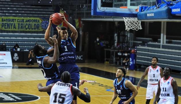 El MoraBanc estrena en Europa con derrota (76-82)