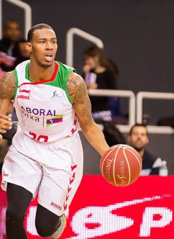 Darius Adams bate el récord de triples del Laboral Kutxa Baskonia