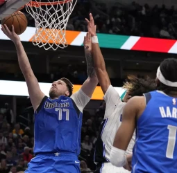 Doncic y Hardaway Jr. tiran del carro de los Mavericks