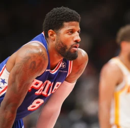 Paul George debutará con los 76ers frente a los Suns