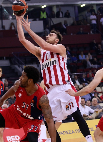 Milutinov quiere seguir en el Olympiacos