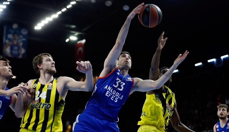 El Galatasaray anuncia los fichajes de Tyus y Diebler
