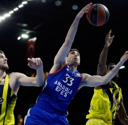 El Galatasaray anuncia los fichajes de Tyus y Diebler