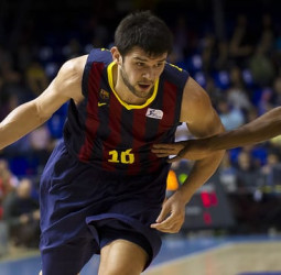 Al Barcelona le toca decidir que hacer con Kostas Papanikolaou