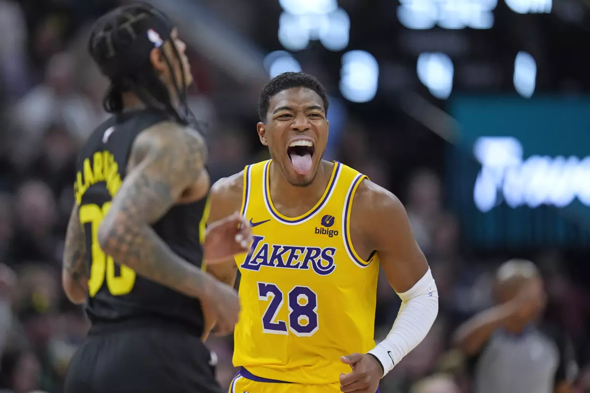 Hachimura hace de LeBron y con Davis, arrasan a los Jazz