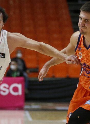 Golpe en la mesa de un Real Madrid incontenible (78-86)