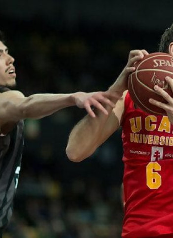 El tercer cuarto acaba con la maldición de Mirilla (71-82)
