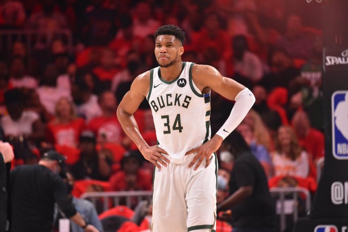 Giannis Antetokounmpo podría volver en un hipotético séptimo partido ante los Hawks