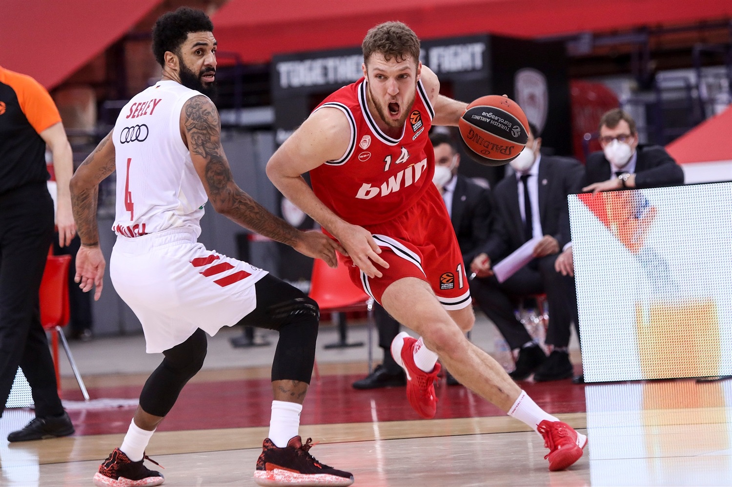La vuelta de Vezenkov al Olympiacos, cuestión de días