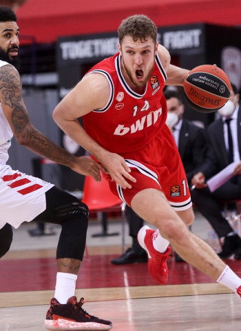 La vuelta de Vezenkov al Olympiacos, cuestión de días