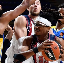 Baskonia recibe al Maccabi con la posición en los playoffs como premio