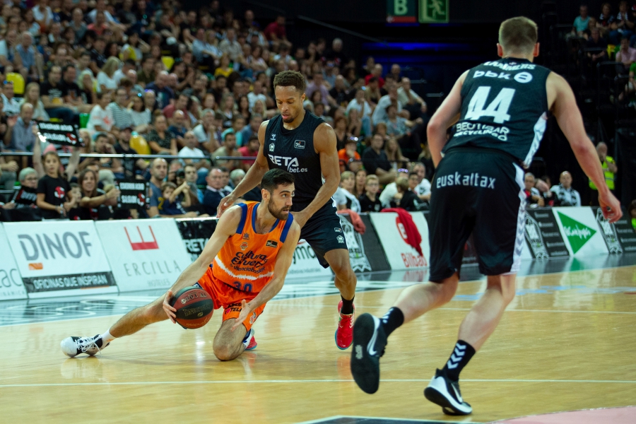 Remontada incompleta del Valencia Basket  en Bilbao (83-79)