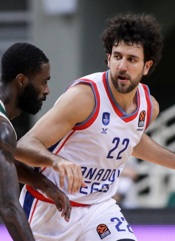 El Anadolu Efes supera a un correoso Panathinaikos (77-80)