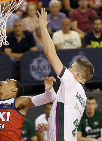 La reacción final no fue suficiente para el Unicaja (79-69)