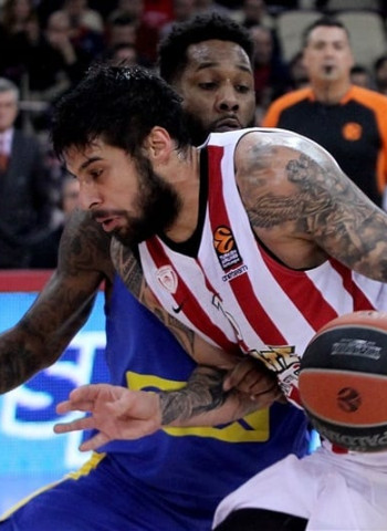 Olympiacos arrasa al Maccabi (94-64)