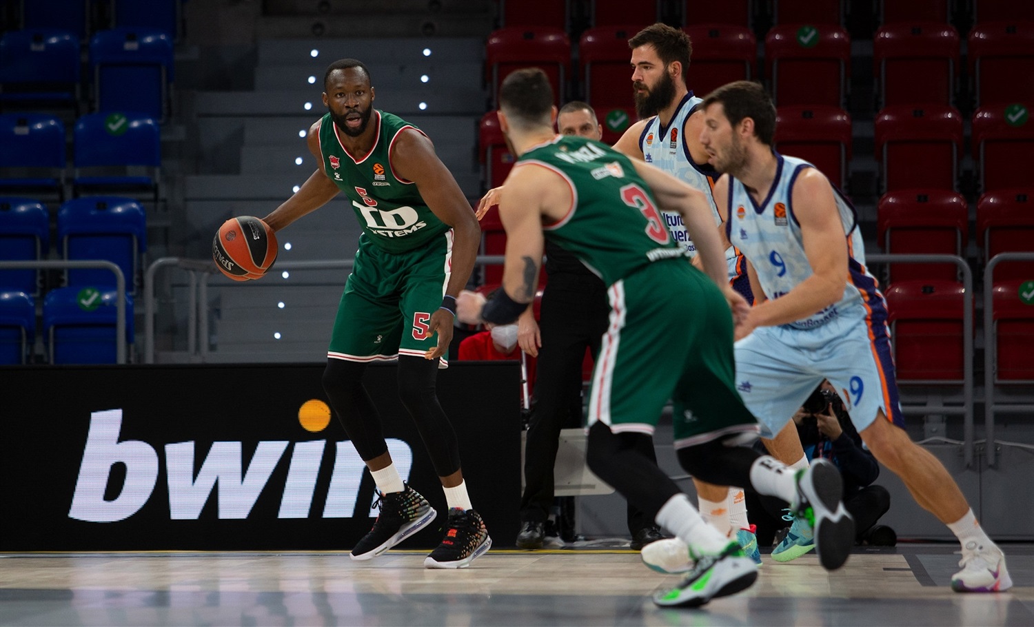 Las cuentas de los equipos españoles de cara a la última jornada de EuroLeague