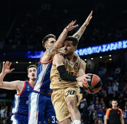 El Barcelona es frenado en Estambul (96-86)