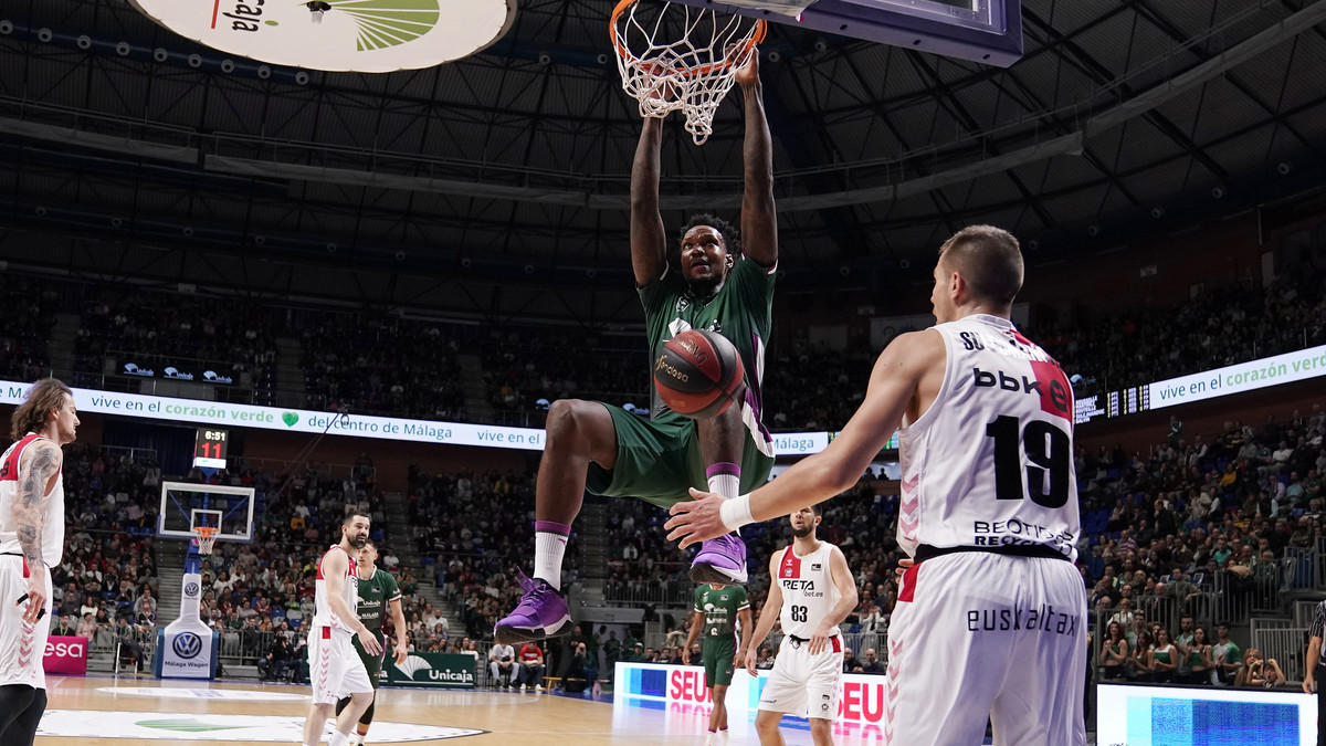 Un gran último cuarto del Unicaja decanta la victoria ante RETAbet Bilbao Basket (77-70)