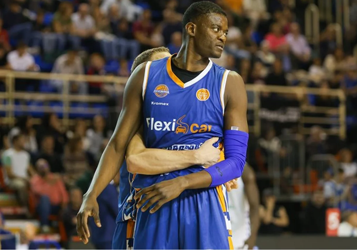 El San Pablo Burgos apuesta por Yannick Nzosa
