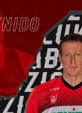 El croata Luka Bozic completa el juego interior del Covirán Granada