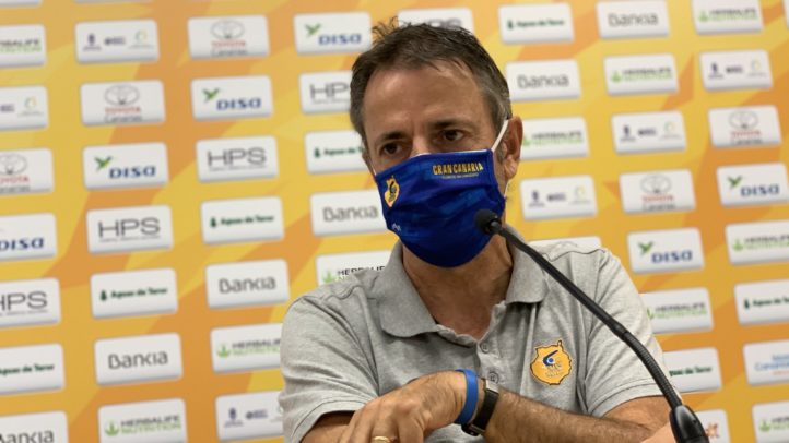 Porfi Fisac: «No jugamos por nosotros mismos, jugamos por nuestra afición, jugamos por Gran Canaria»
