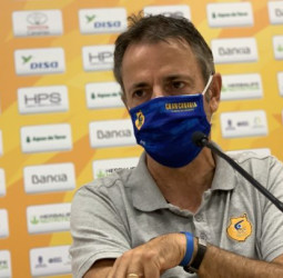 Porfi Fisac: «No jugamos por nosotros mismos, jugamos por nuestra afición, jugamos por Gran Canaria»
