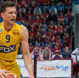 El Hapoel Jerusalem hunde un poco más al Maccabi