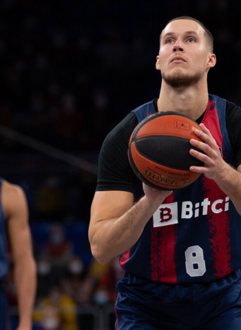 Tadas Sedekerskis, Jugador de la Jornada 9