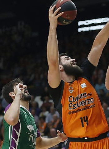 Valencia Basket no da opción al Unicaja (96-57)