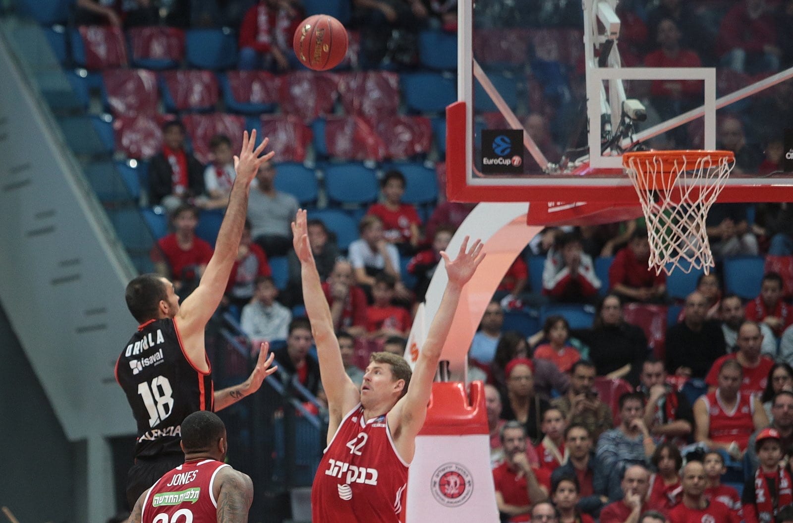 Valencia Basket, un thriller para seguir la buena línea Eurocup (84-86)