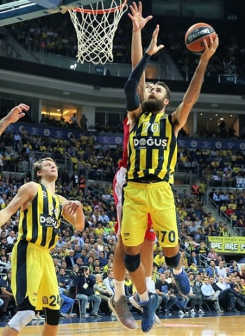 Luigi Datome quiere seguir en el Fenerbahce