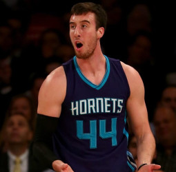 14 años después los Hornets ganan un partido de playoffs (2-1)
