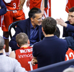 El BAXI Manresa recibe al Valencia Basket y se quiere hacer fuerte en el Nou Congost