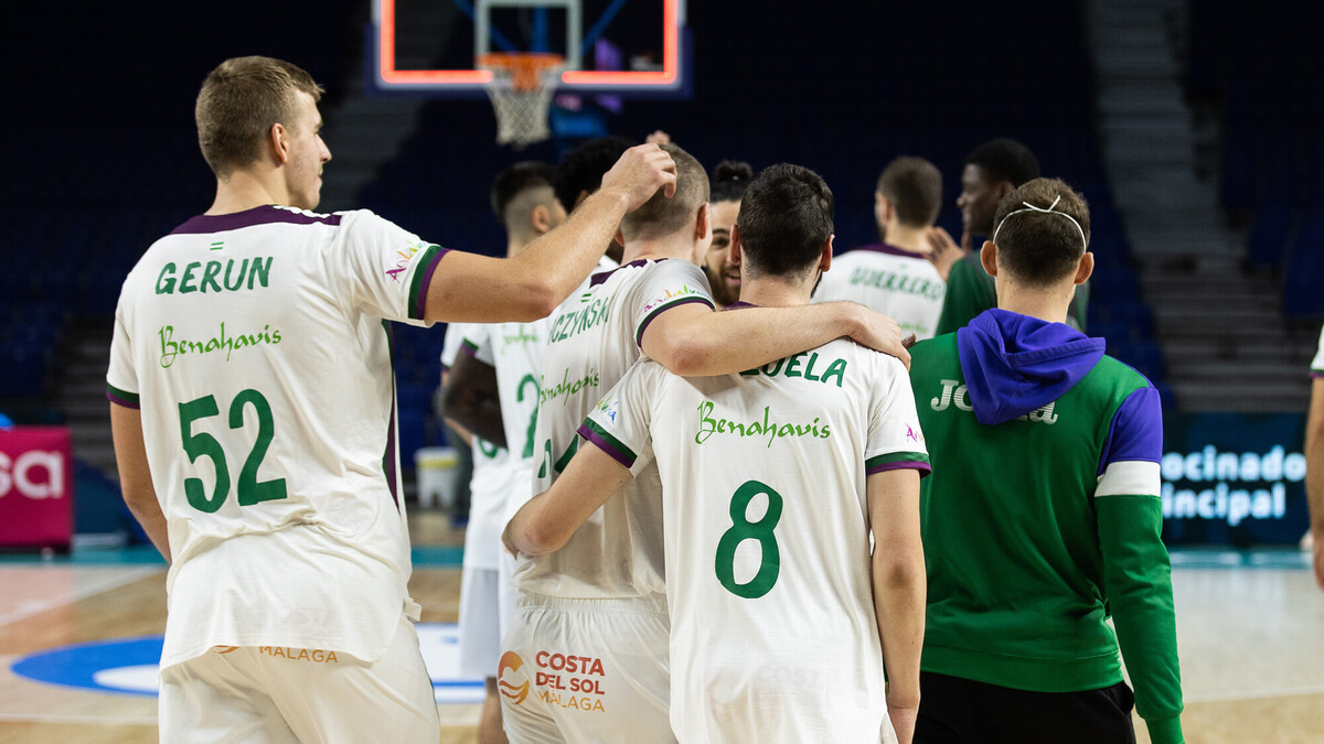El Unicaja sabe sufrir para ganar (90-92)