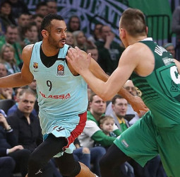 Adam Hanga, baja entre cuatro y seis semanas